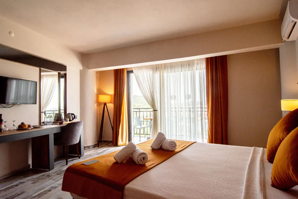 Deluxe Kara Manzaralı Oda