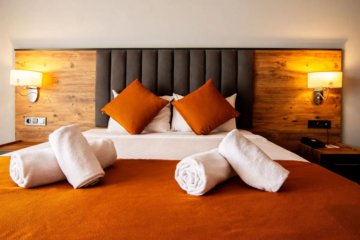 Deluxe Kara Manzaralı Oda 3