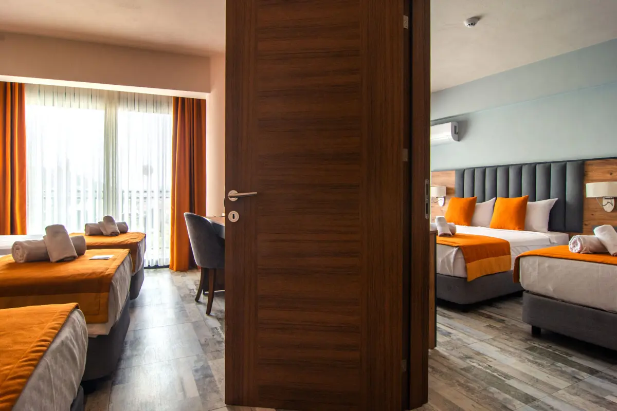 Superior Deniz Manzaralı Aile Odası 3