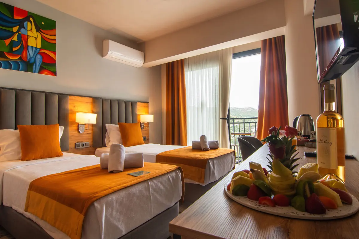 Superior Deniz Manzaralı Oda 2