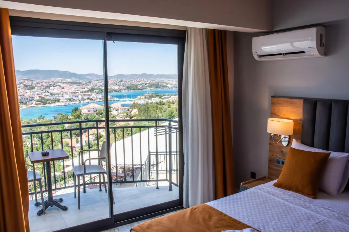 Superior Deniz Manzaralı Oda 4